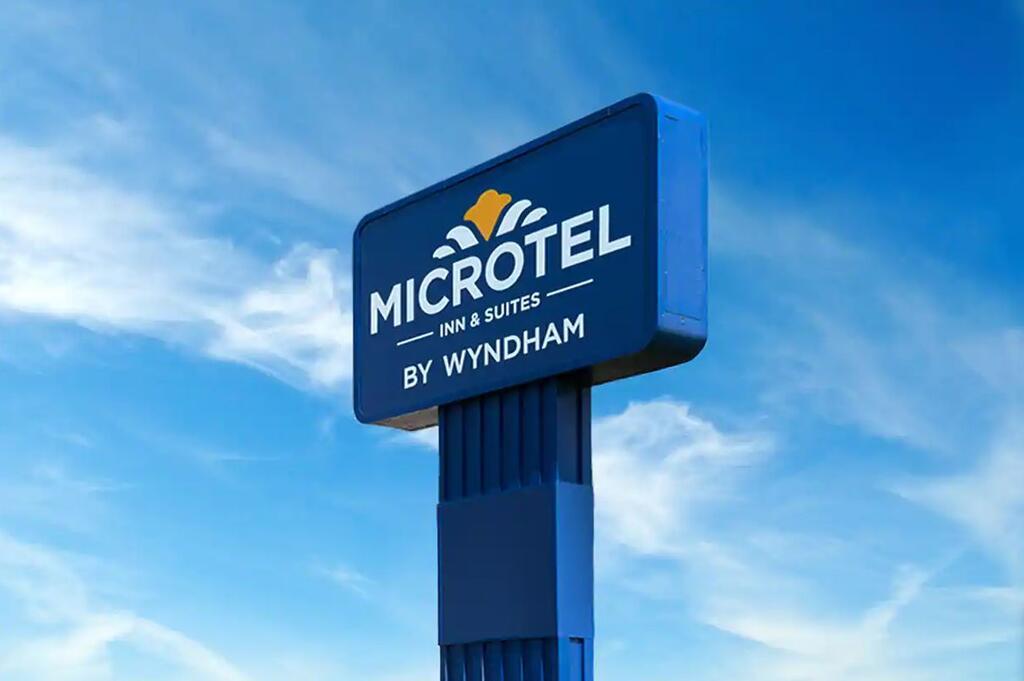 Microtel Inn & Suites By Wyndham Hot Springs Ngoại thất bức ảnh