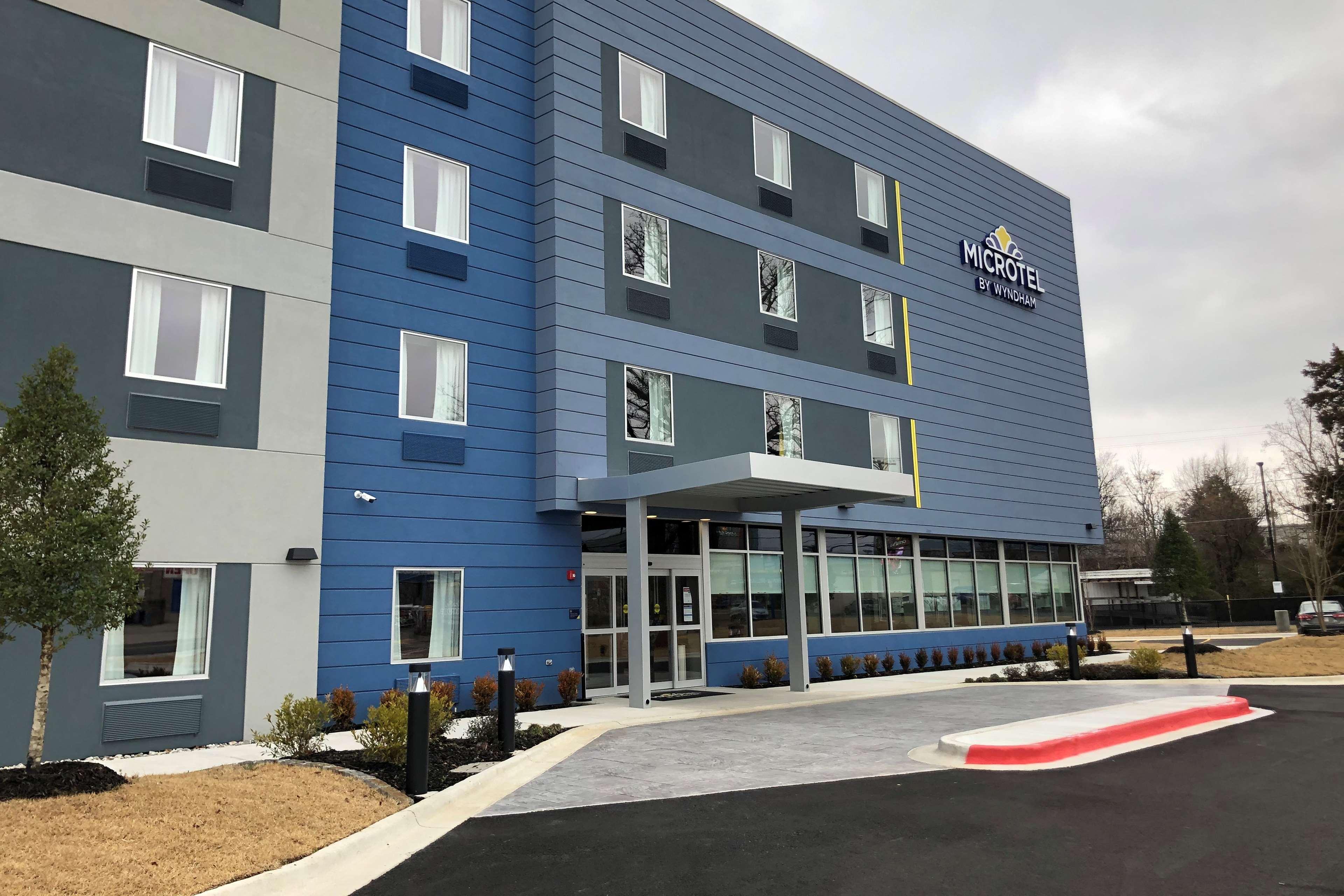 Microtel Inn & Suites By Wyndham Hot Springs Ngoại thất bức ảnh